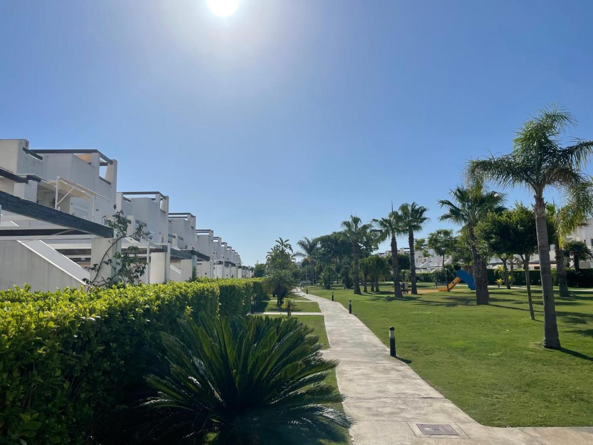 El Condado De Alhama Golf Resort Naranjos 7 House 589 阿尔阿马德穆尔西亚 外观 照片